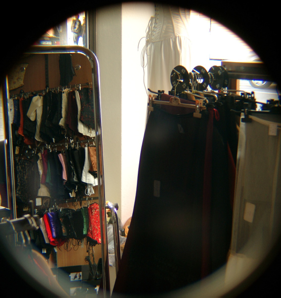laden-innen-1_bearbeitet-1